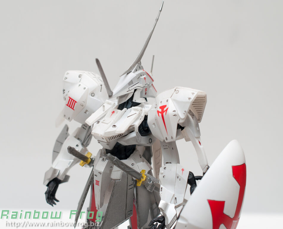 ボークス 1/144 レッドミラージュ・サリオン騎